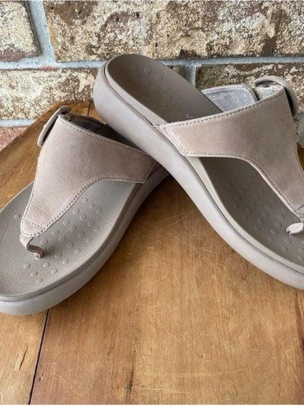 Vionic Activate Sandals, Women’s, Excellent Condition